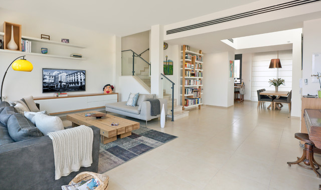 Villa in Zahala contemporain-salon