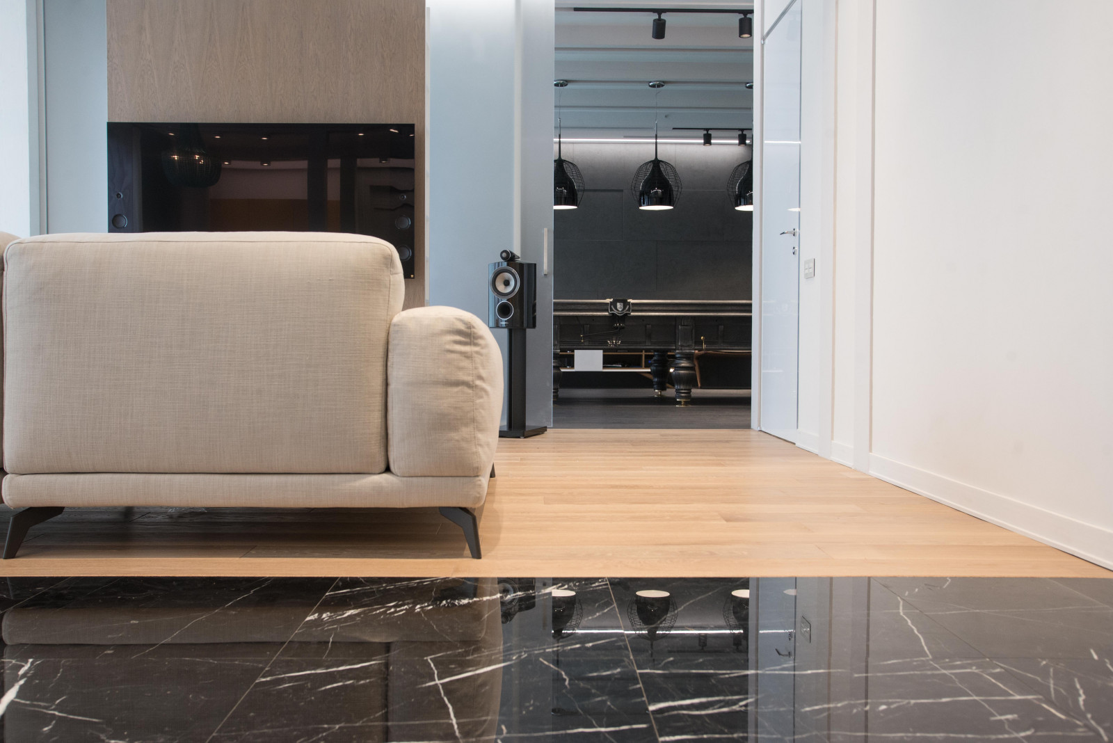 istHILLS бассейн в Подмосковье dcCONSTRUCTIONS.RU