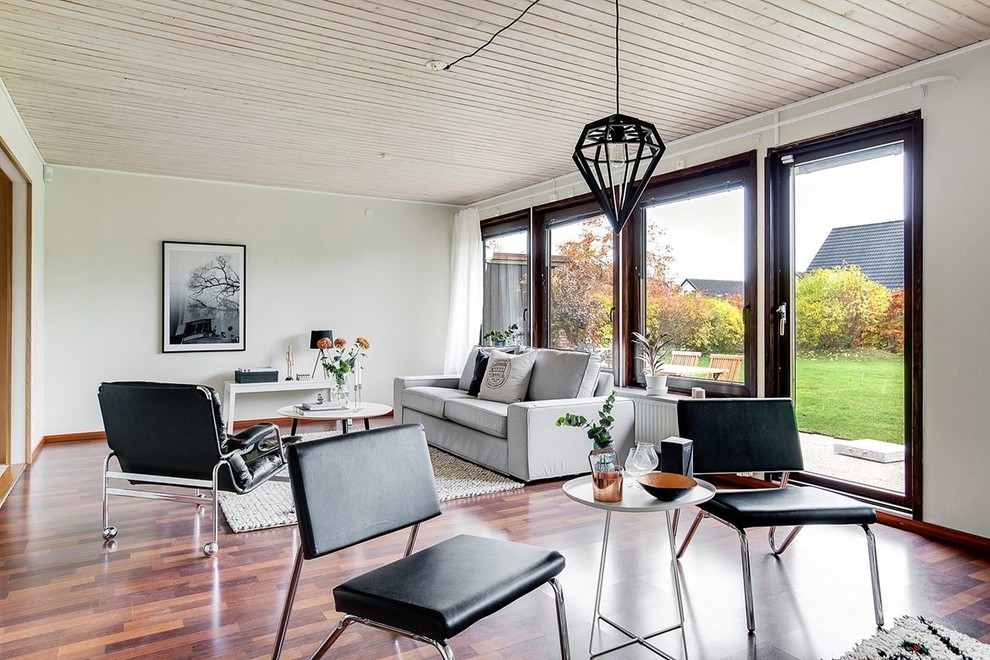 This is an example of a modern living room in Malmo.