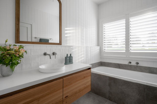 Shed House eclectic-bathroom