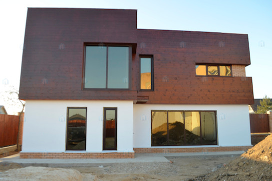 Дом из пенобетона в стиле модерн