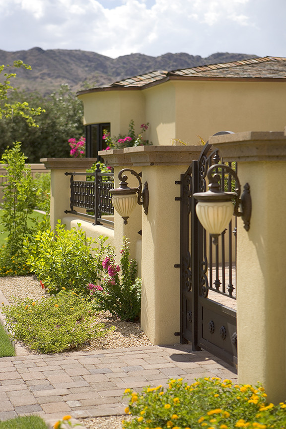 Houzz Photo - Phoenix | Houzz