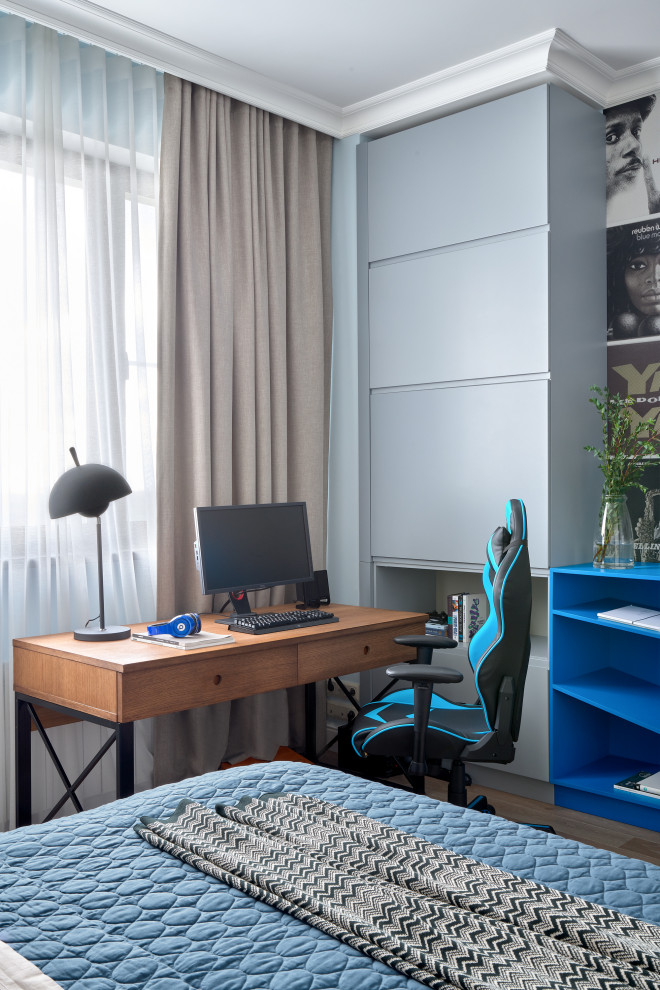 Design ideas for a mid-sized contemporary kids' room for boys in Moscow with blue walls and brown floor.