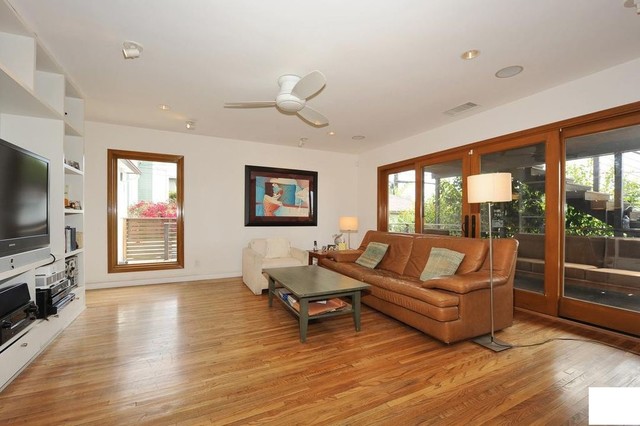 Dewey St LA Remodeling Living Room modern-wohnbereich