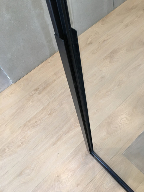 Tirador diseñado para puerta corredera de cocina