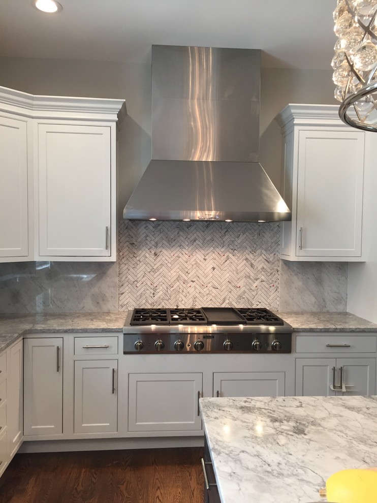 Transitional kitchen photo in Philadelphia