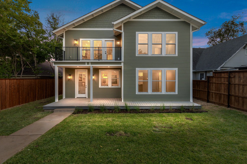Arts and crafts exterior home photo in Dallas