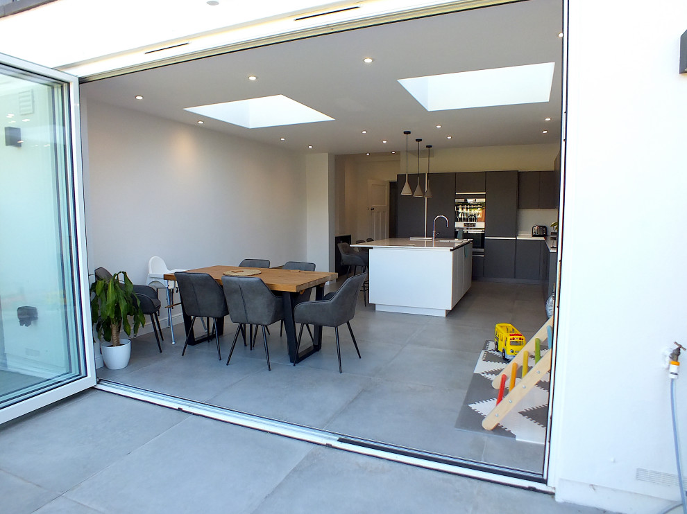 Bromley - Side Extension and Full Refurbishment