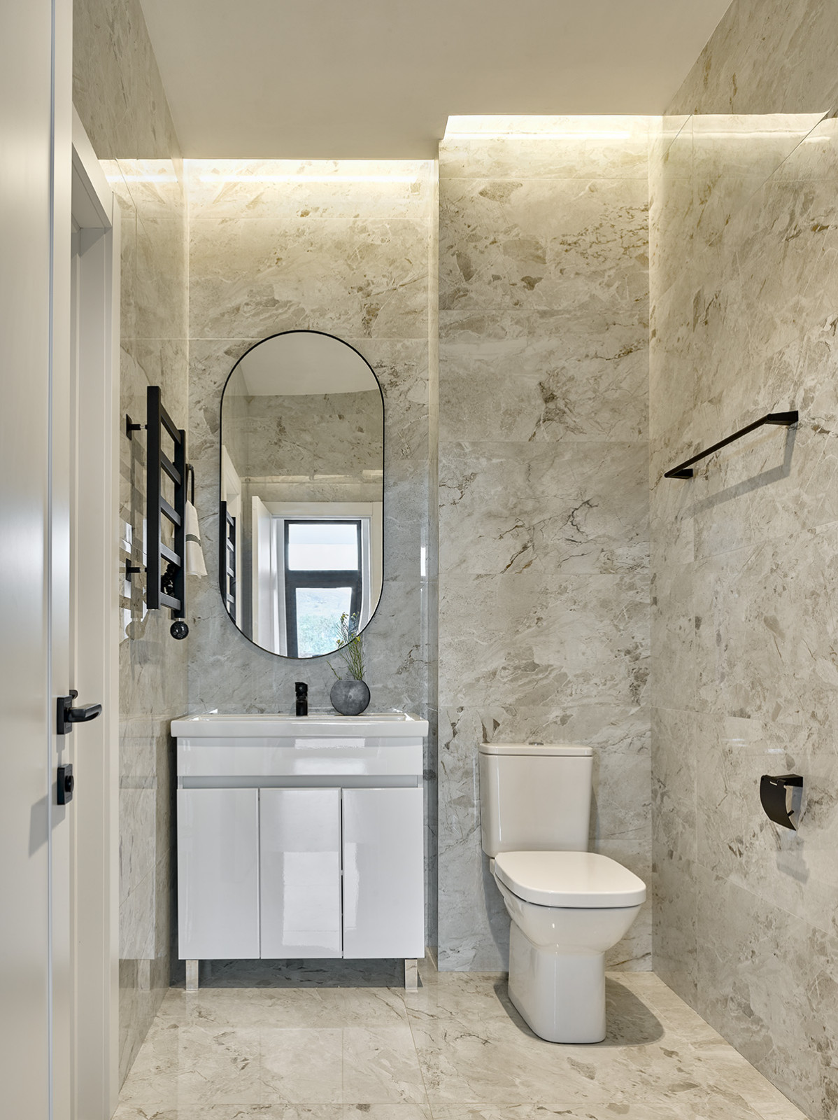 Вино и море