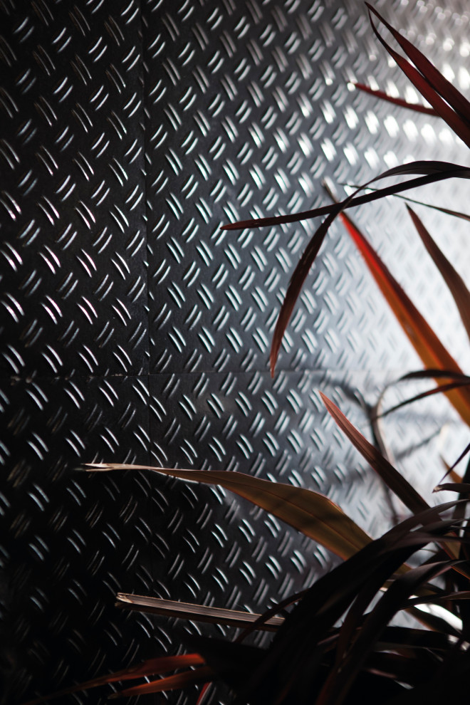 Diesel Living with Iris - Stage