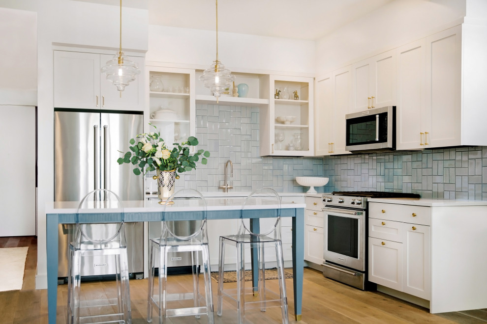 Example of a transitional kitchen design in Austin