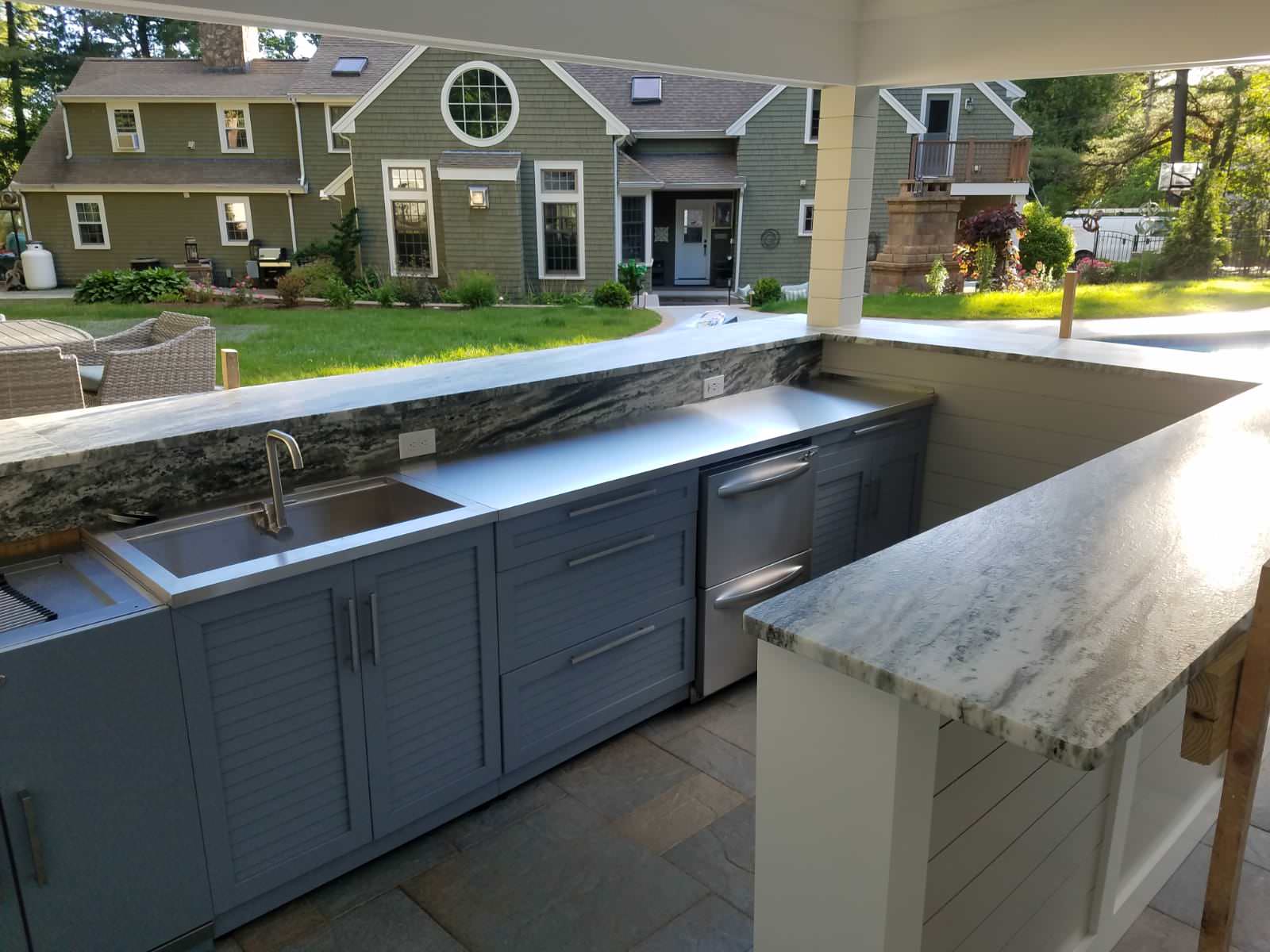 Exterior Bar