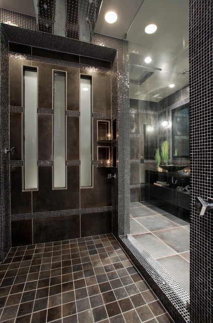 Contemporary black and gray master bathroom - Contemporary - Bathroom