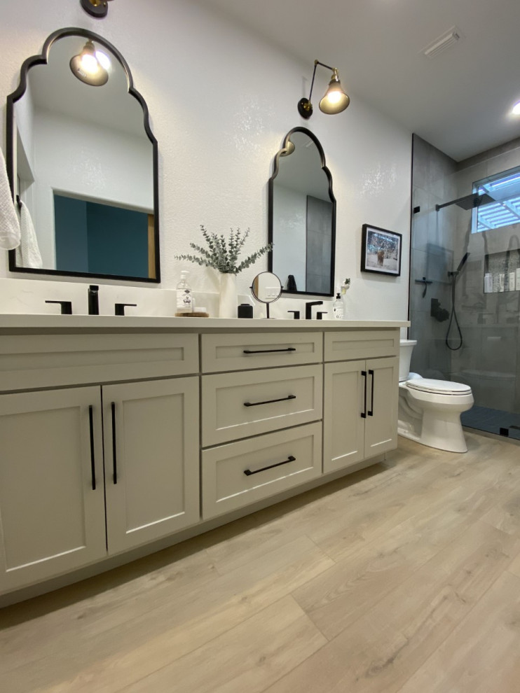 Folsom- Sophisticated Spa Bath