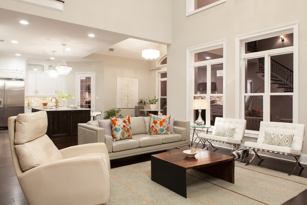 Photo of a transitional living room in Charleston with grey walls.