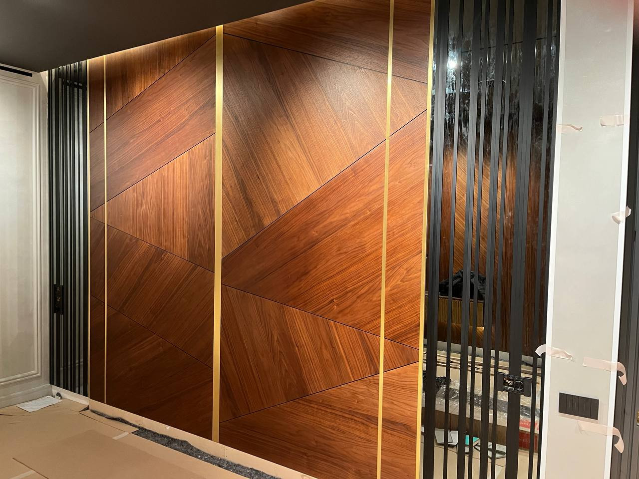 Зеркала в спальню