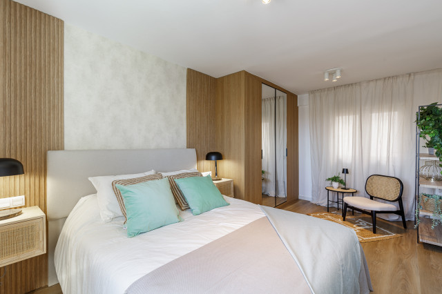 M10 contemporary-bedroom