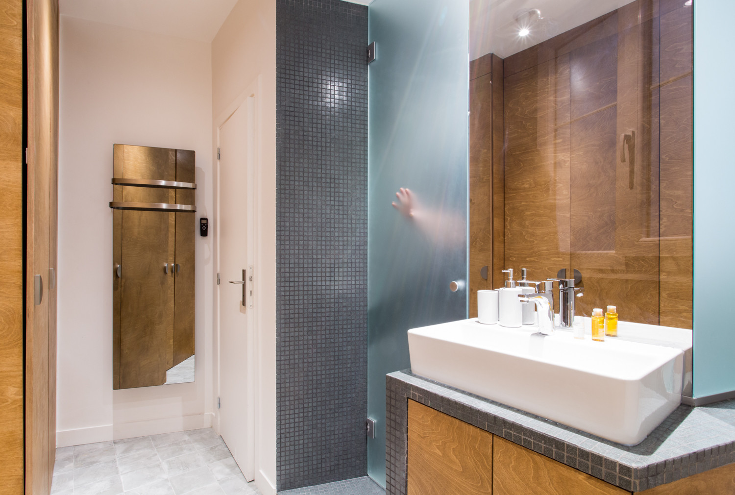 Rénovation complète d'un appartement dans un esprit moderne