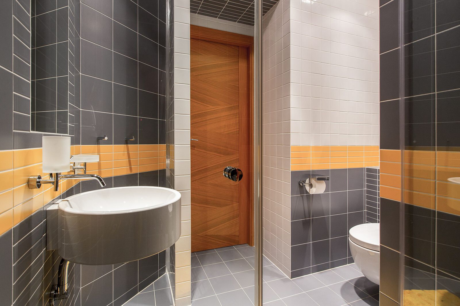 Дом с бассейном