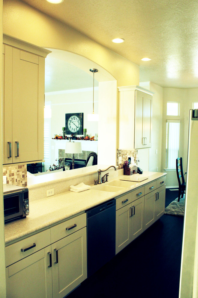 Home design - transitional home design idea in Boise