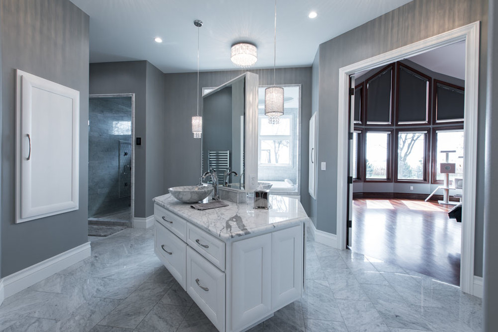 Home design - transitional home design idea