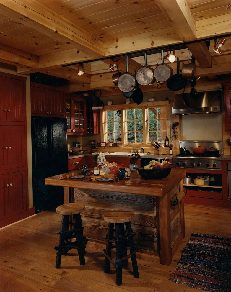 Inspiration for a rustic kitchen remodel in Charlotte