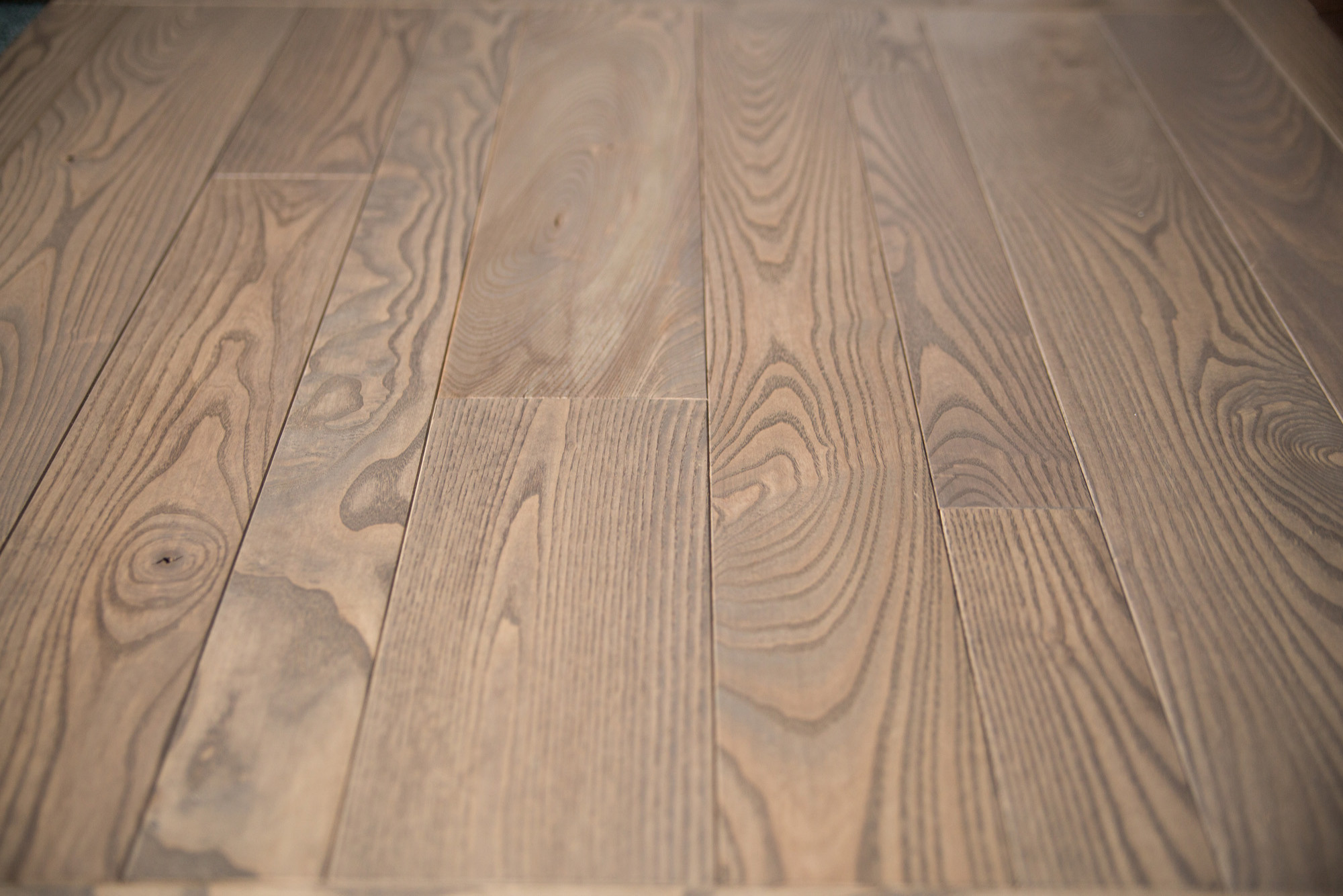 FLOORS