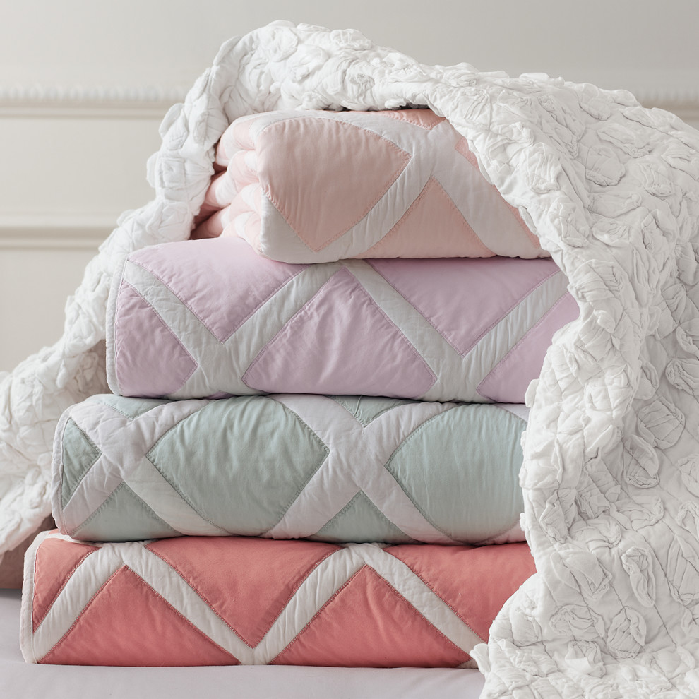 Serena & Lily Quilts