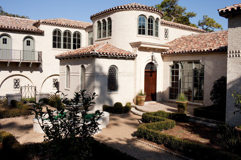 Inspiration for a mediterranean exterior in Wilmington.
