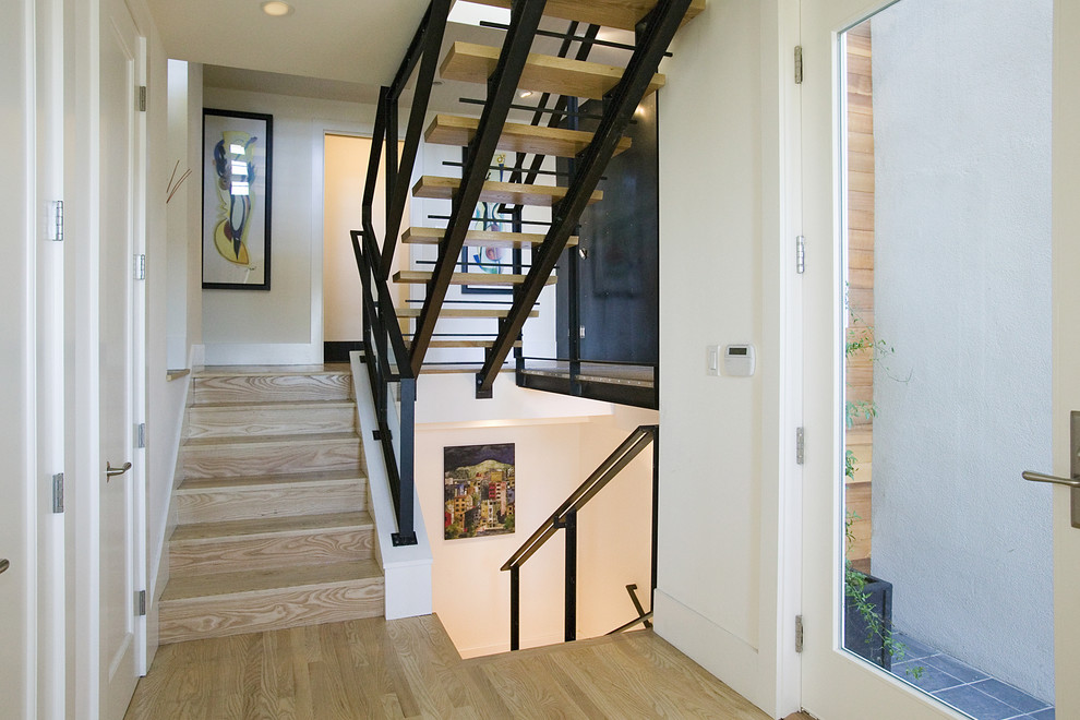Design ideas for a contemporary staircase in San Francisco with open risers.