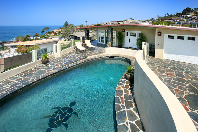 Pools eclectic-swimming-pool-and-hot-tub