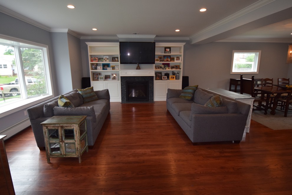 Home design - transitional home design idea