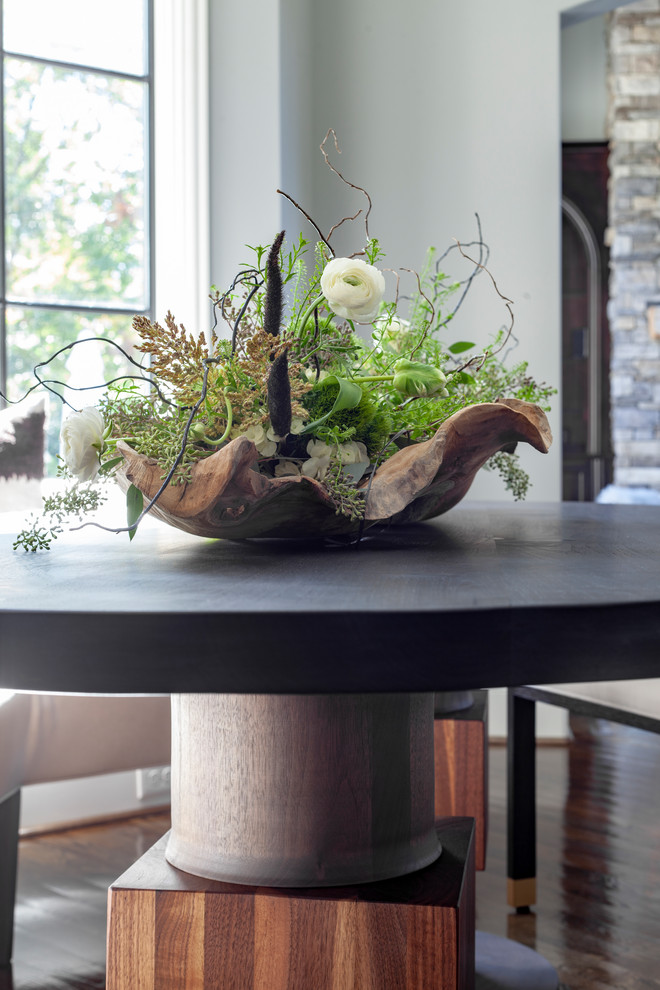 Inspiration for a transitional home design remodel in Charlotte