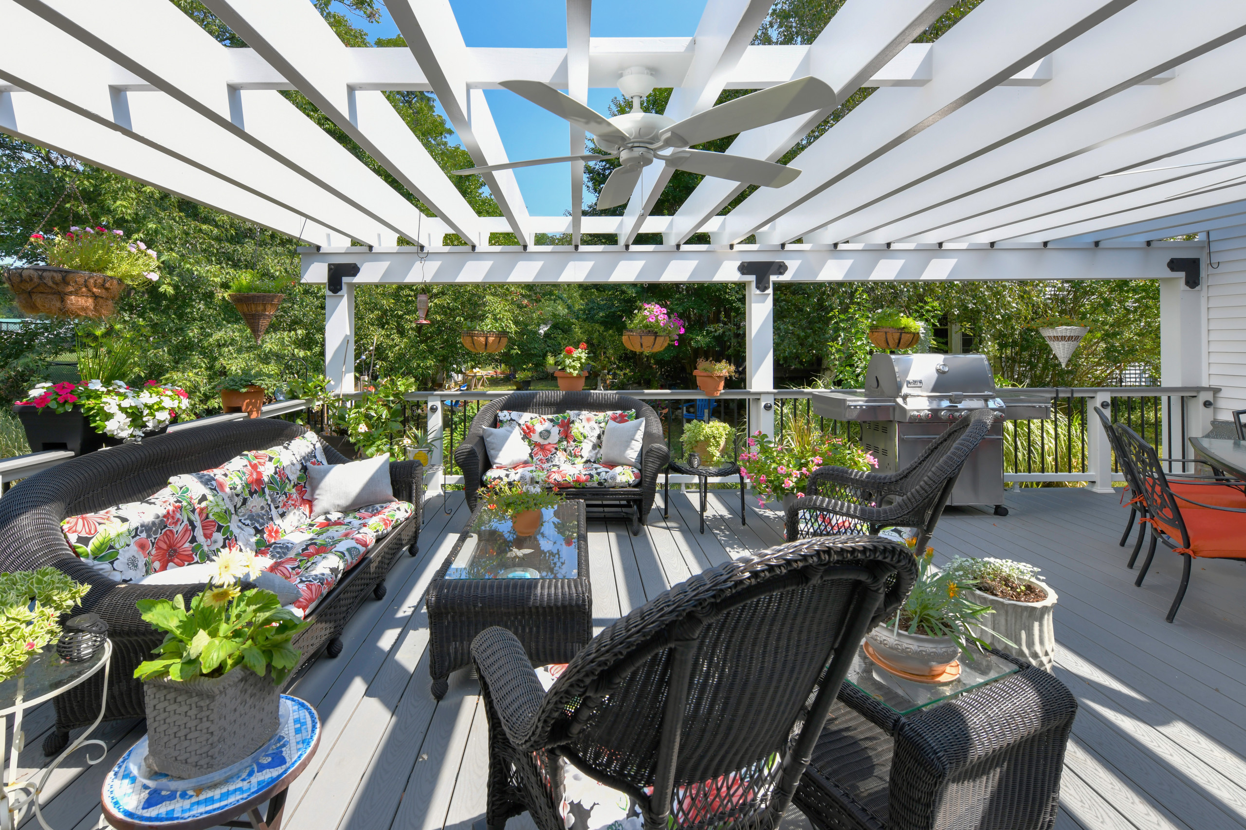 Example of a transitional deck design in DC Metro