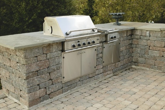 Outdoor Grill with Side Burner