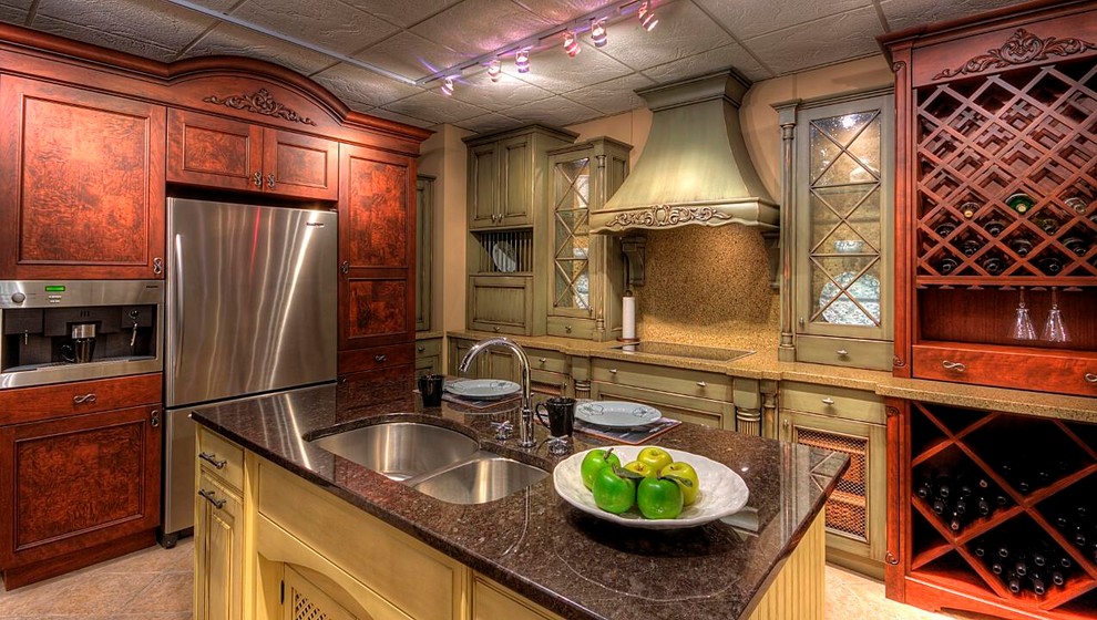 Elegant kitchen photo in New York