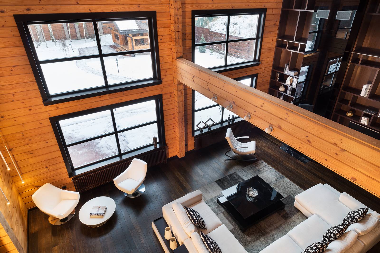 Интерьер деревянного особняка в подмосковном посёлке "Никольские озера"