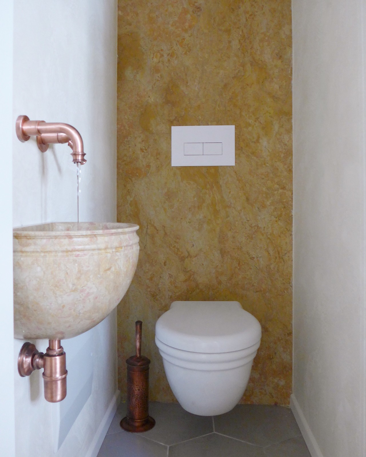 Реконструкция бывшей фермы в Италии на озере Гарда