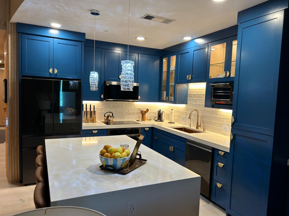 The Sapphire Kitchen