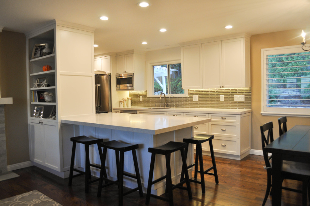 Transitional home design photo in San Francisco