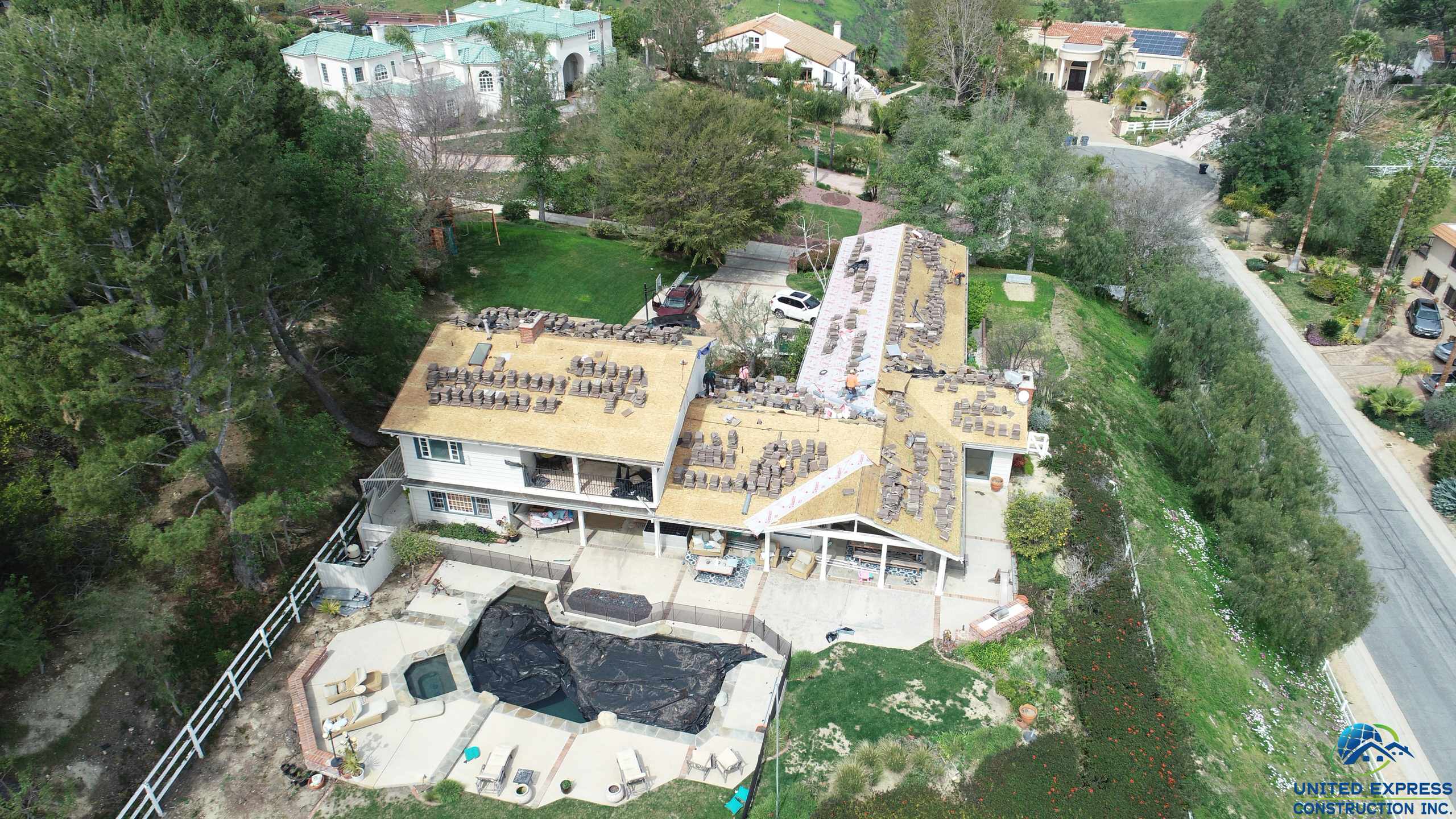 Roofing installation in Bell canyon