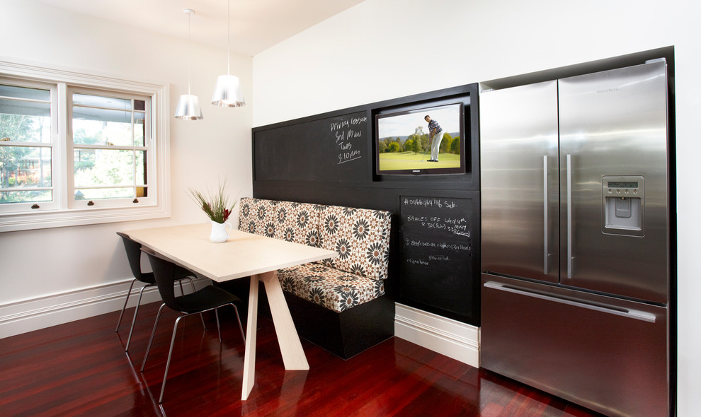Inspiration for a contemporary eat-in kitchen in Brisbane with stainless steel appliances.
