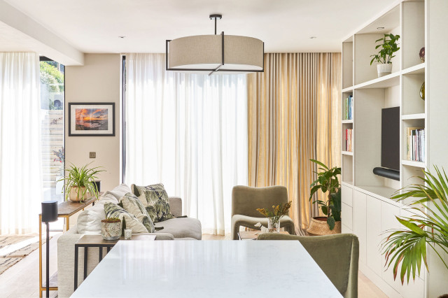 Modern Clapham Flat (Conservation area) dagligstue