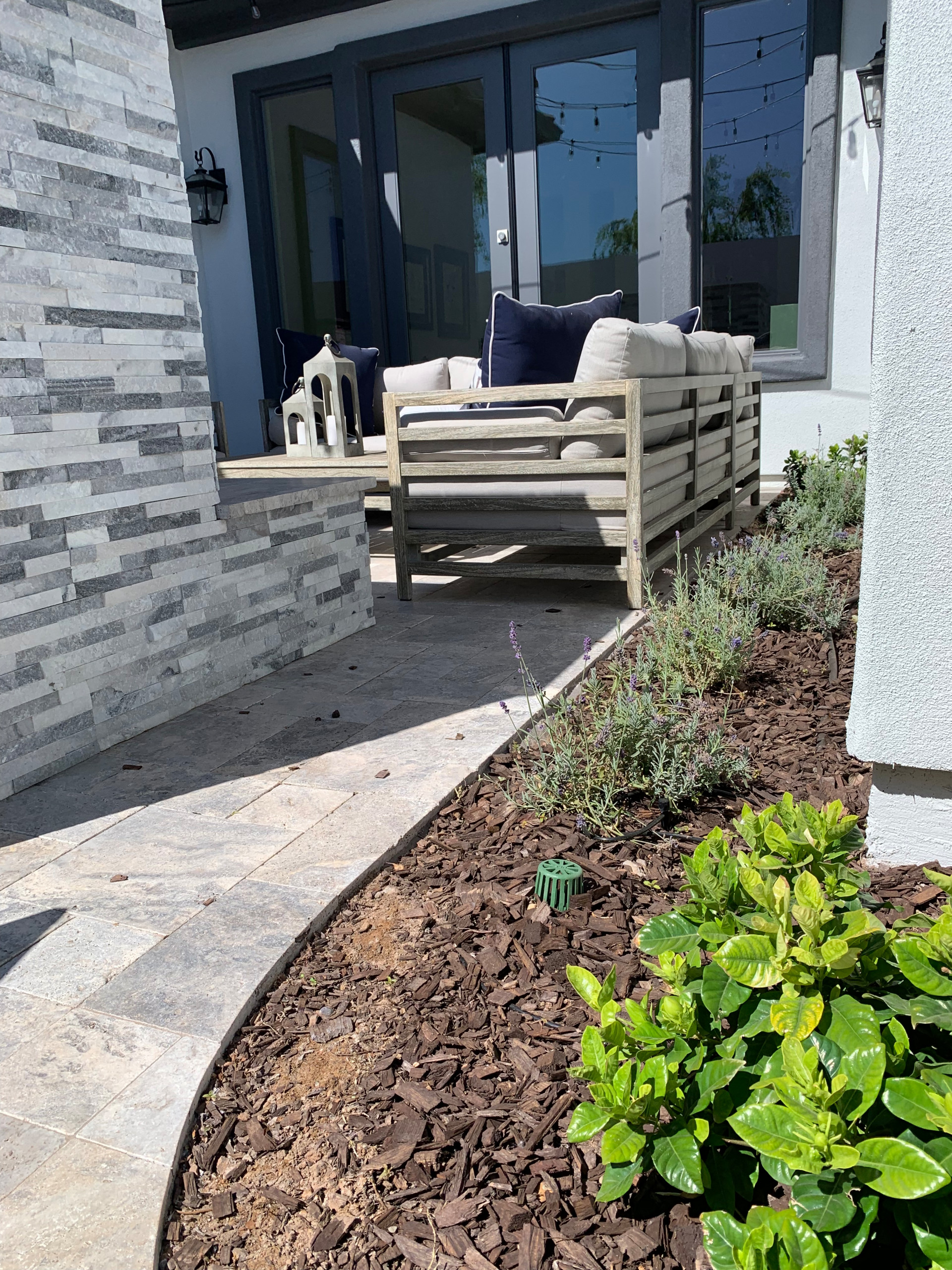springhetti custom outdoor living on 75 Beautiful Privacy Stone Landscaping Pictures Ideas August 2020 Houzz
