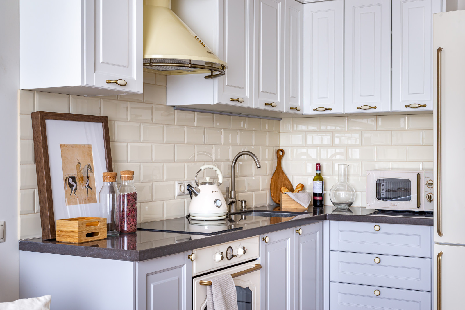 Квартира в аренду, которую сняли за один день: зона кухни