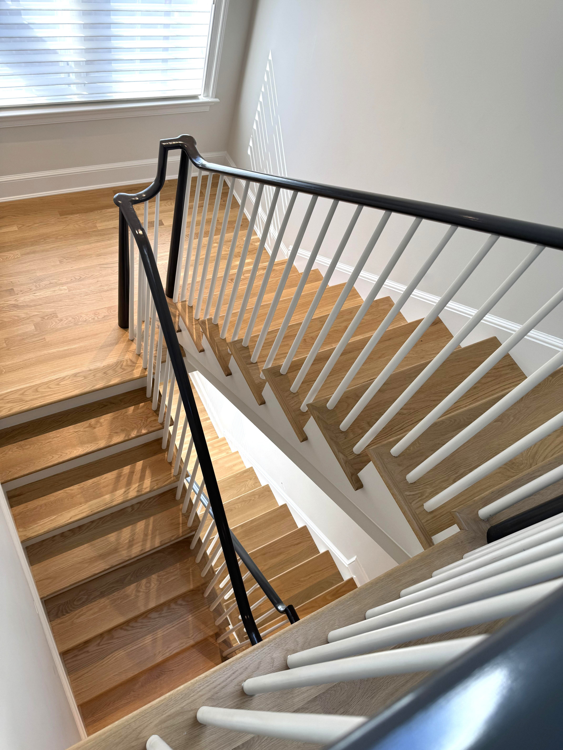142_Airy Staircase with Over the Post Balustrade, Arlington, VA
