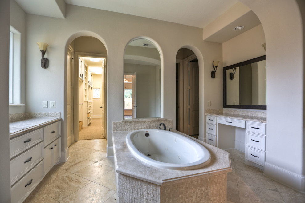 Example of a transitional bathroom design in Houston