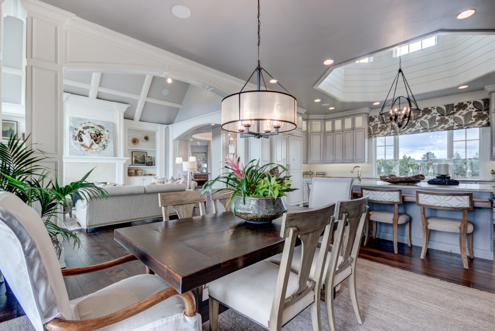 Example of a transitional home design design in Denver