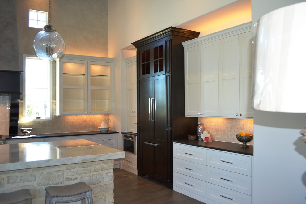 Example of a transitional kitchen design in Austin