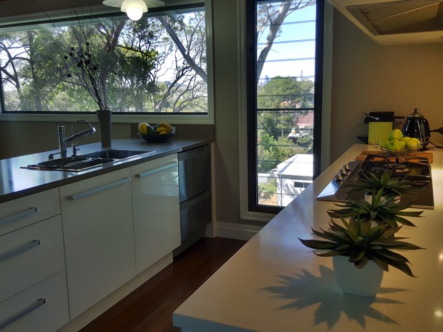 Kitchen with a view contemporary-koek